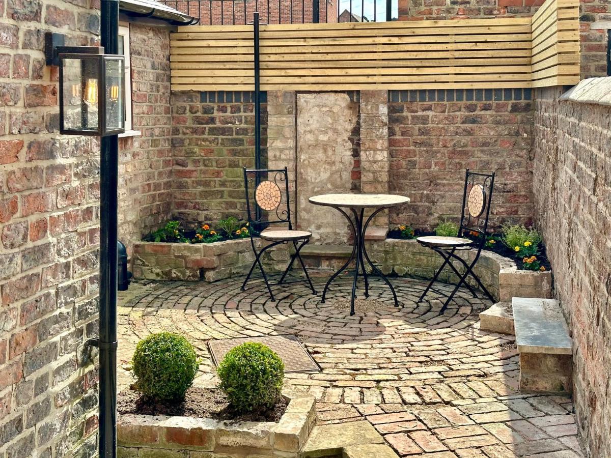 Guildhall Garden York Exterior photo